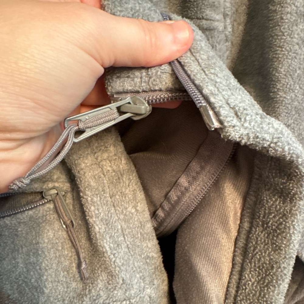 Columbia Gray Full Zip Women’s Fleece Jacket - Picture 4 of 8